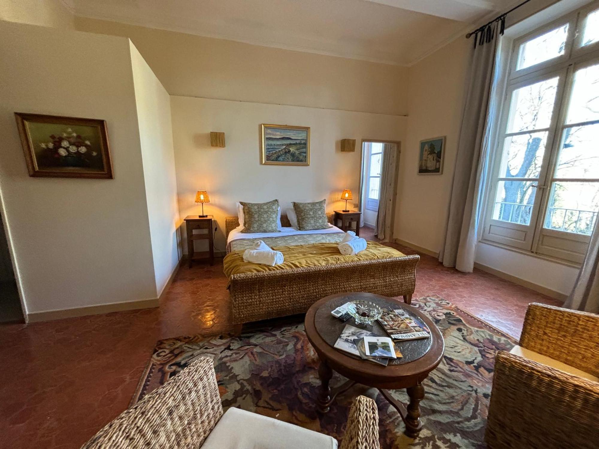 Chateau De Roquelune Guest house Pezenas